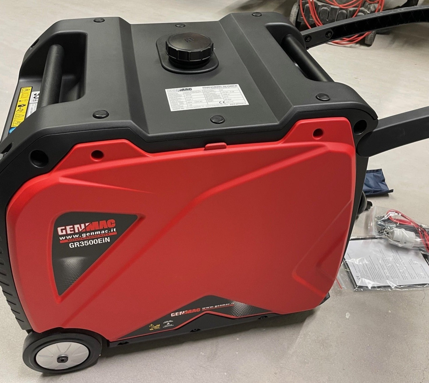 GR3500 Koffergenerator mit Rollen und 3,5 kW