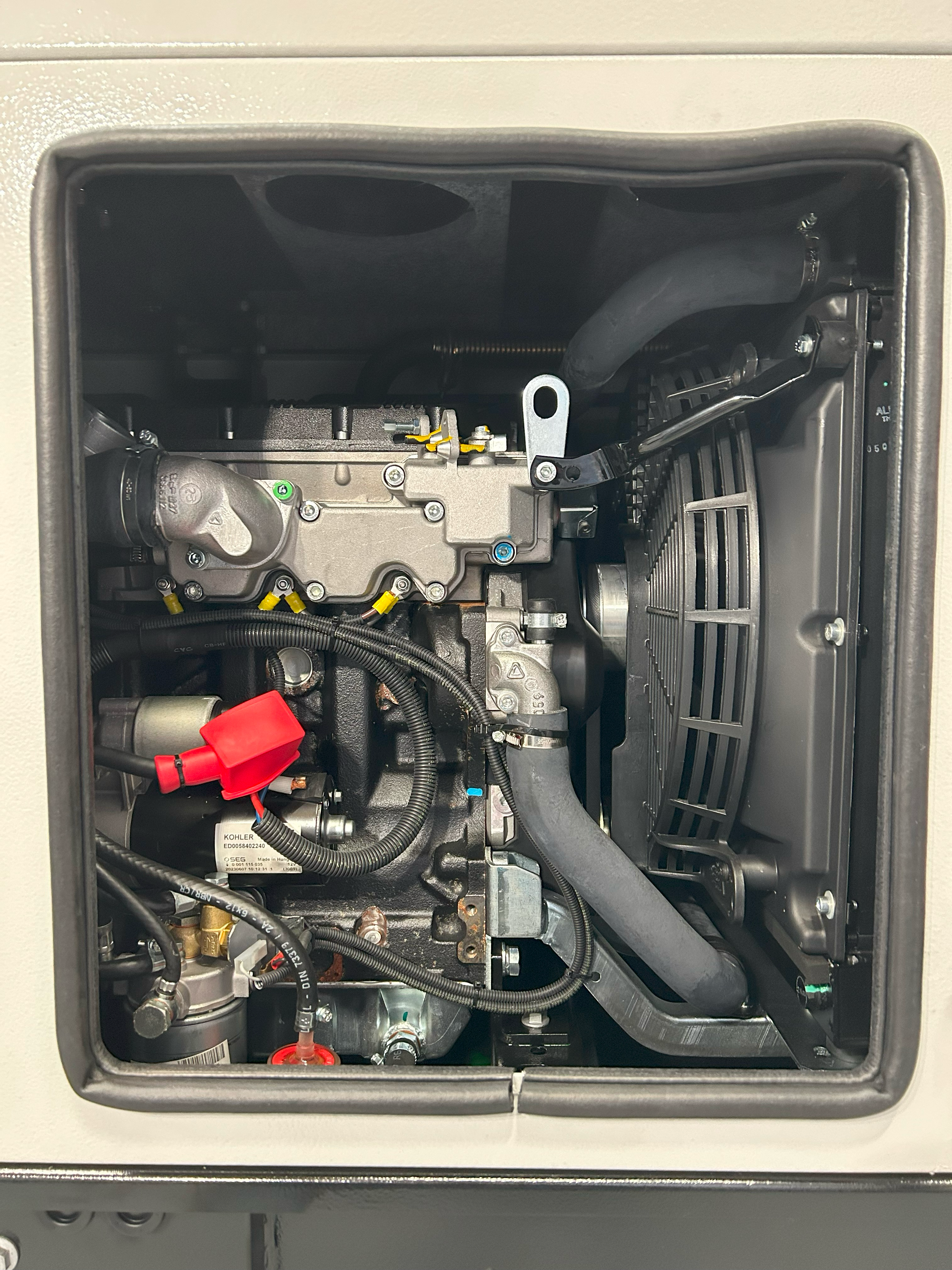 Leistungsstarker Notstromgenerator Urban mit 3 Zylinder und 10,8 kW